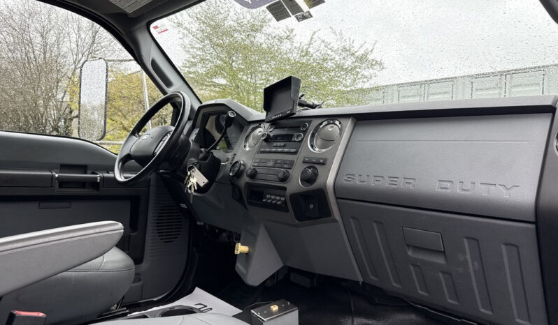 
								2011 Ford F650 full									