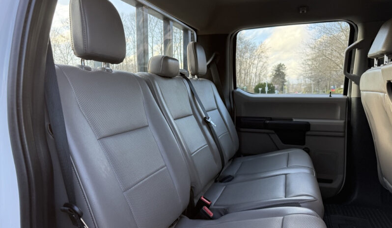 
								2020 Ford F-550 Super Duty full									