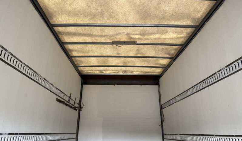 
								2014 Hino 195 full									