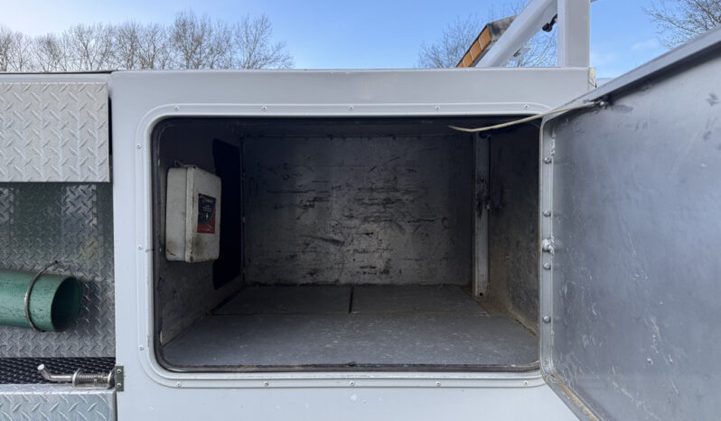 
								2008 Ford F-450 full									