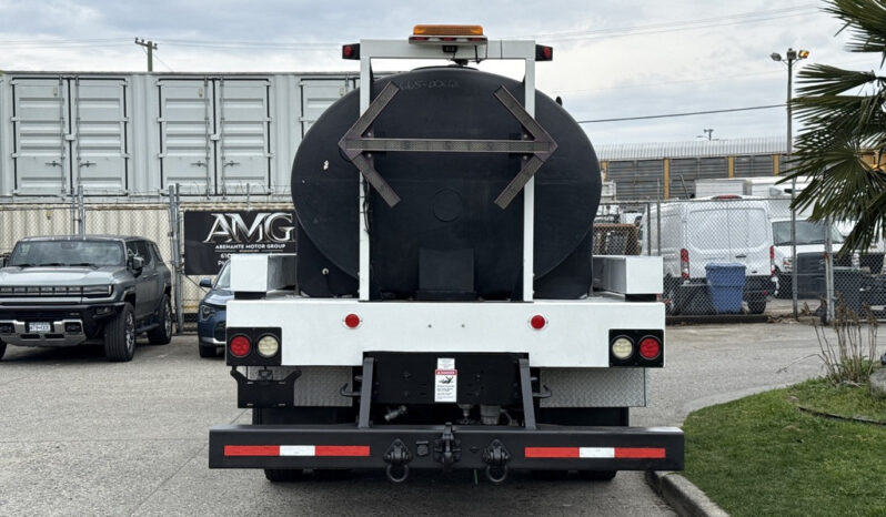 
								2016 Peterbilt 348 full									
