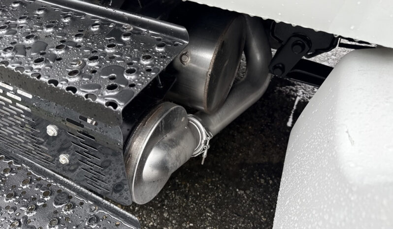 
								2011 Ford F650 full									