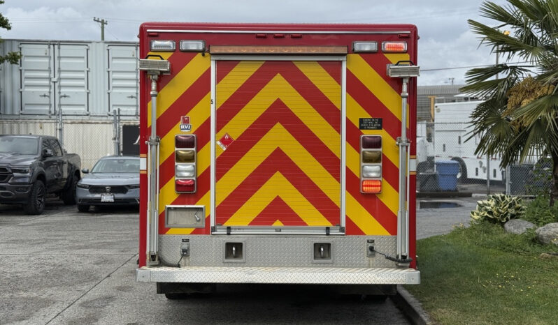 
								2007 Ford F-550 full									