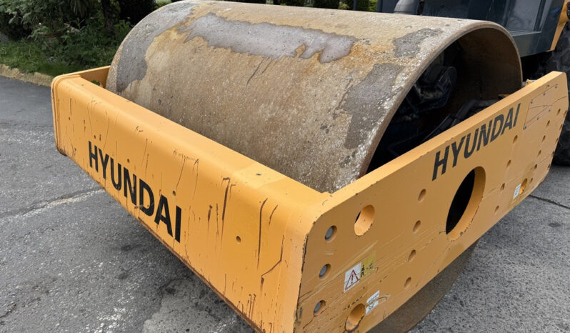 
								2020 Hyundai HR full									