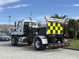 
										2016 Freightliner 108SD full									