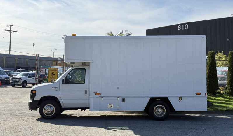 
								2012 Ford E-450 Econoline Super Duty full									