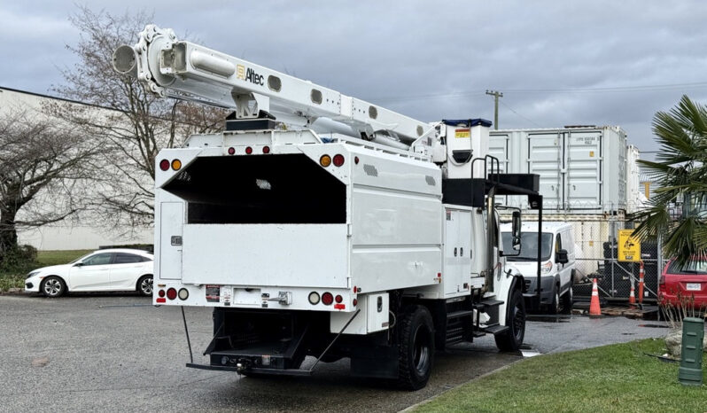 
								2015 Freightliner M2 106 full									