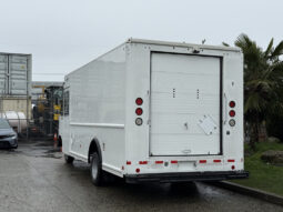 
										2012 Ford E-450 Super Duty full									