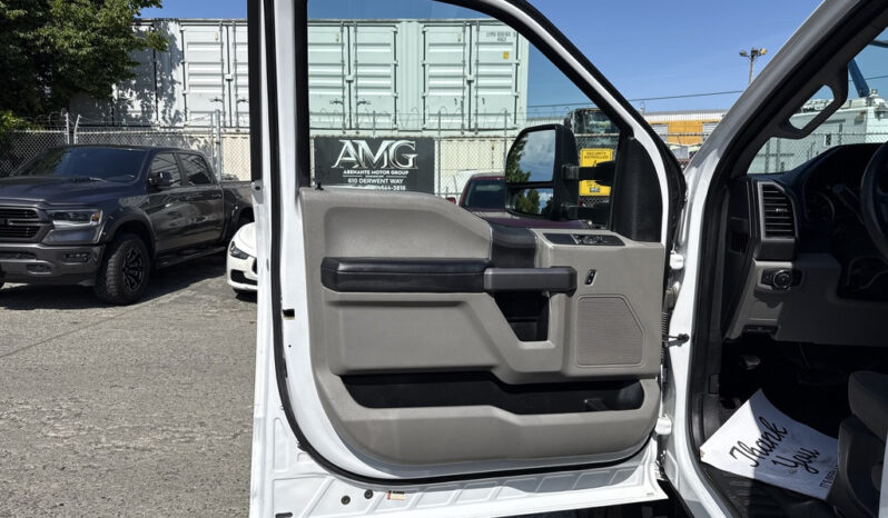 
								2019 Ford F-550 full									