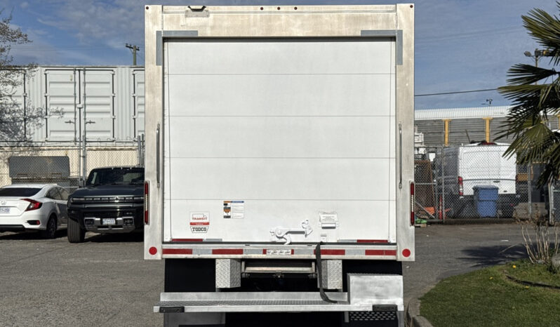 
								2023 Ford E-450 Econoline Super Duty full									