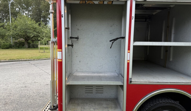 
								2007 Ford F-550 full									
