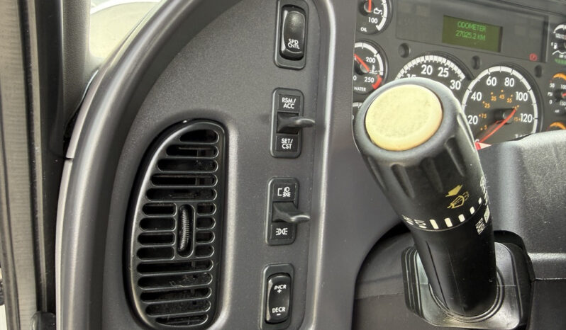 
								2016 Freightliner 108SD full									