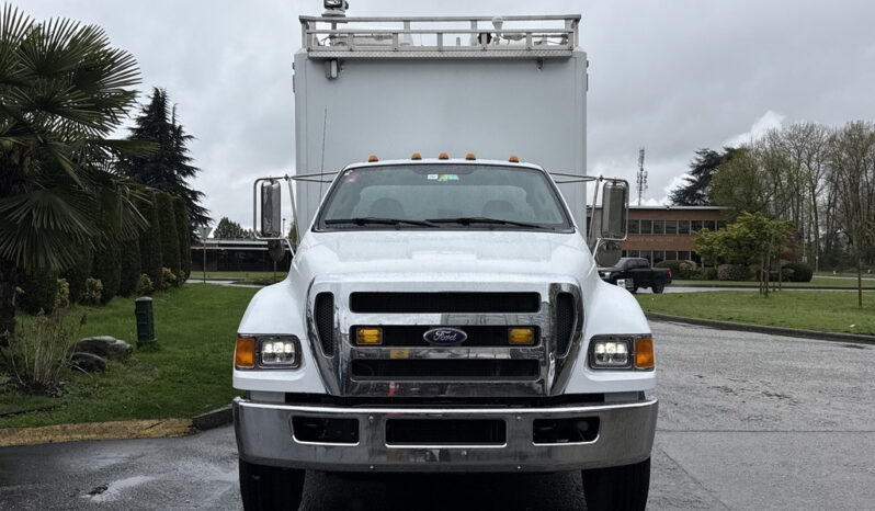 
								2011 Ford F650 full									