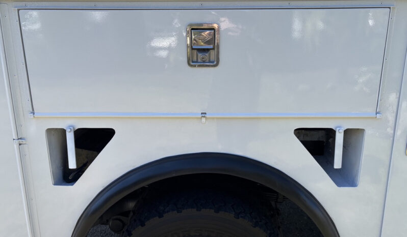 
								2016 Ford F-350 Super Duty full									