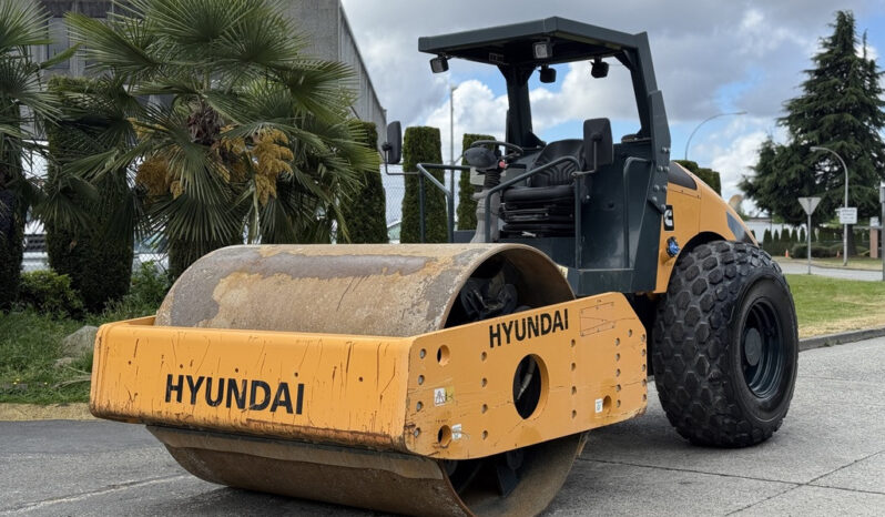 
								2020 Hyundai HR full									