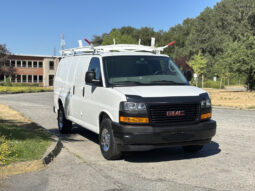 
										2019 GMC Savana full									