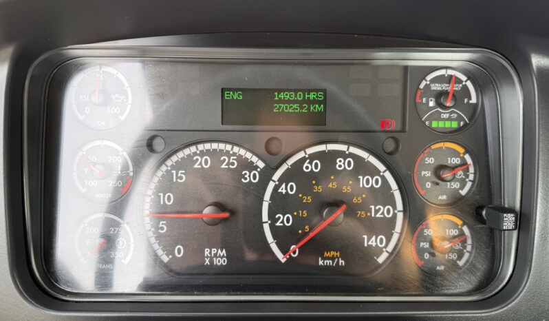 
								2016 Freightliner 108SD full									