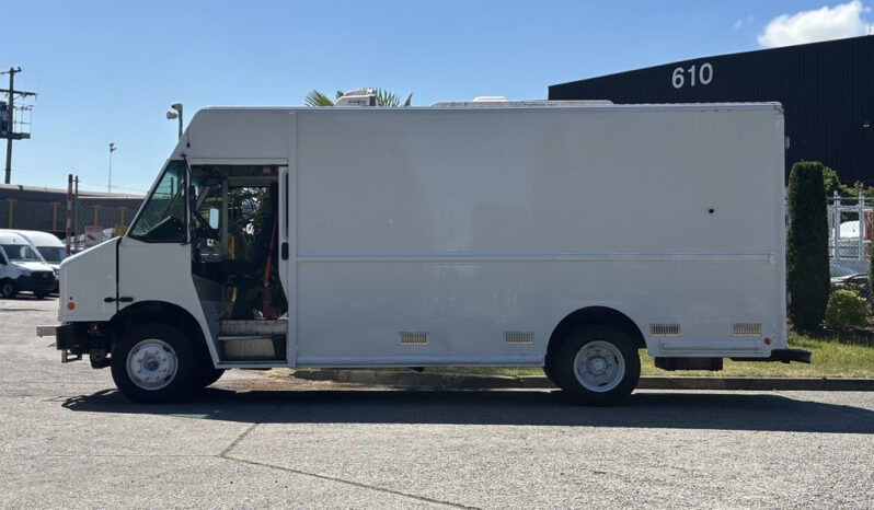 
								2019 Freightliner MT45 full									