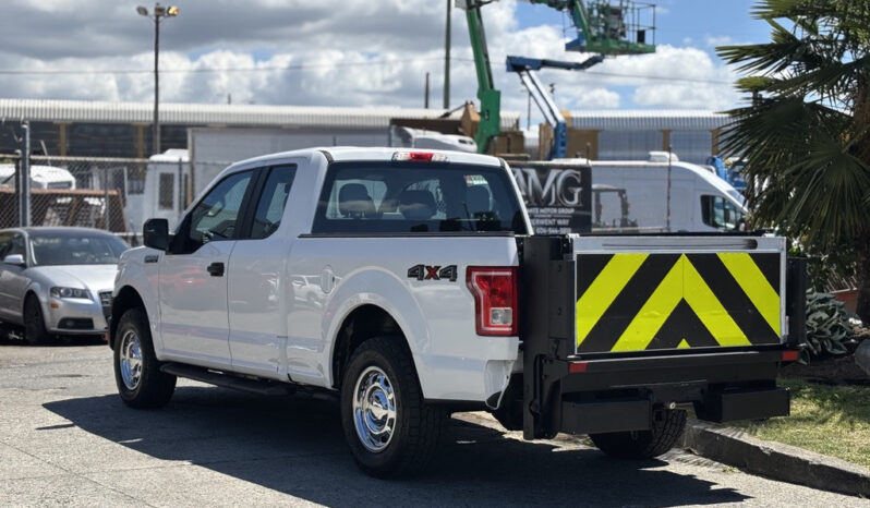 
								2016 Ford F-150 full									
