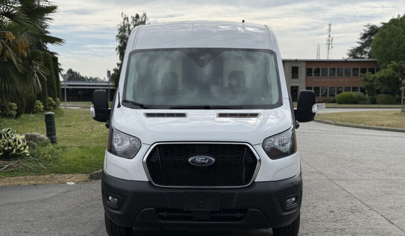 
								2022 Ford Transit full									