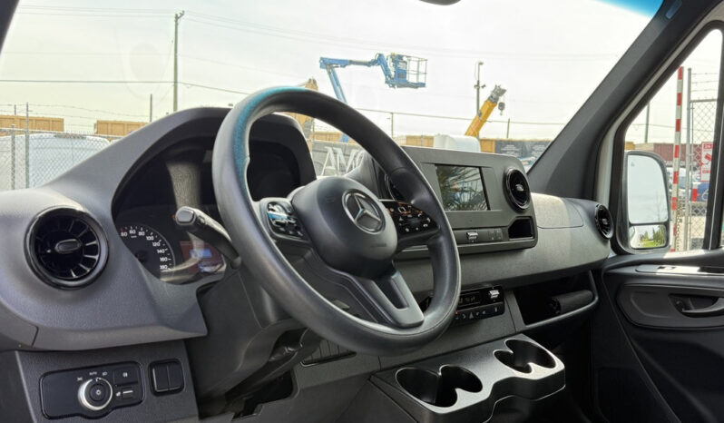 
								2023 Mercedes-Benz Sprinter full									