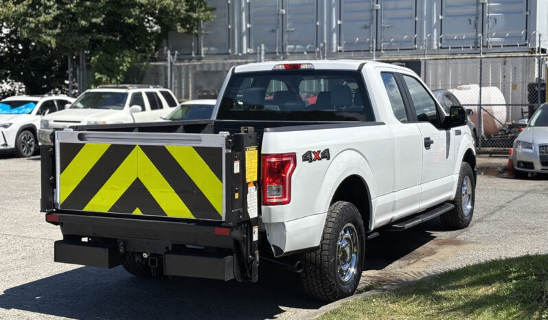 
								2016 Ford F-150 full									