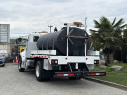 
										2016 Peterbilt 348 full									