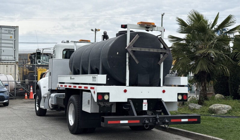 
								2016 Peterbilt 348 full									