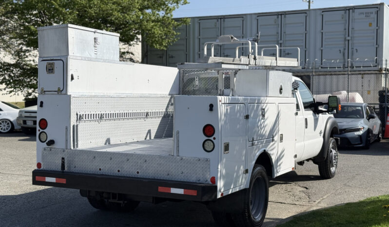 
								2015 Ford F-550 full									
