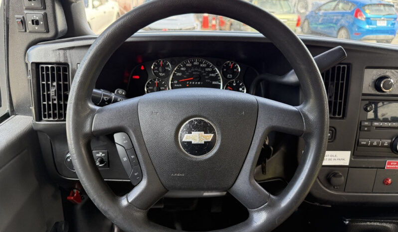 
								2017 Chevrolet Express full									