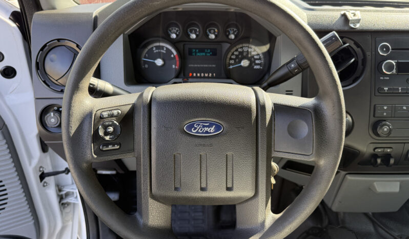 
								2015 Ford F-550 full									