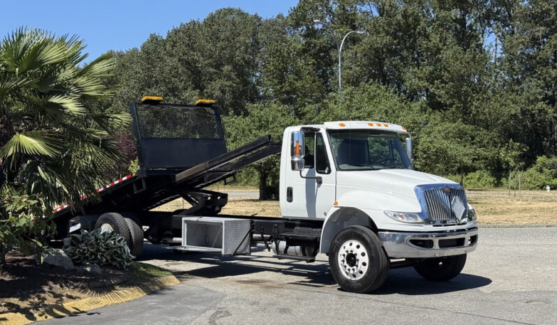 
								2018 International 4300 full									