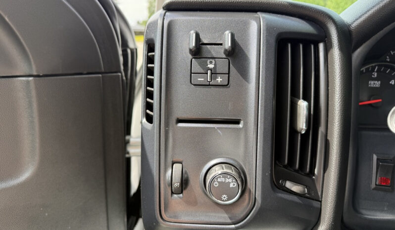 
								2016 Chevrolet Silverado 2500HD full									