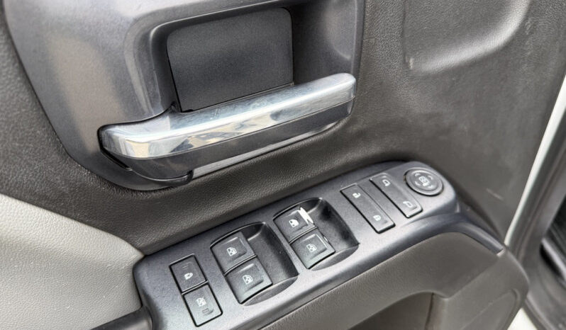 
								2016 GMC Sierra full									