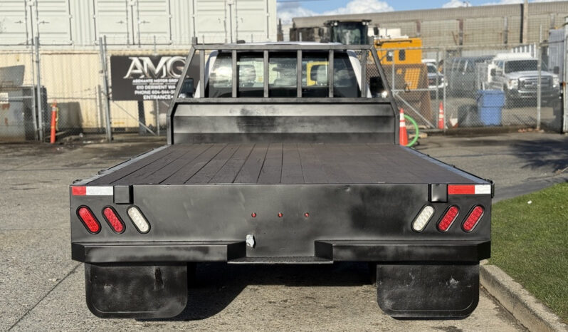 
								2020 Ford F-550 Super Duty full									