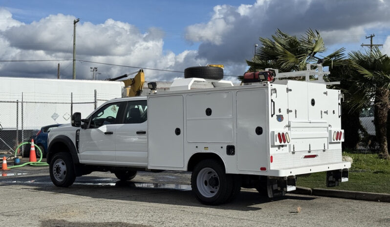 
								2024 Ford F-550 full									