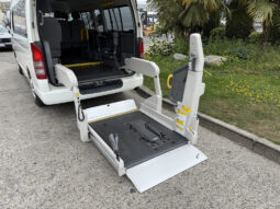 
										2009 Toyota Hiace full									