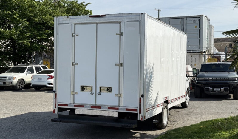
								2019 Ford E-450 Econoline Super Duty full									