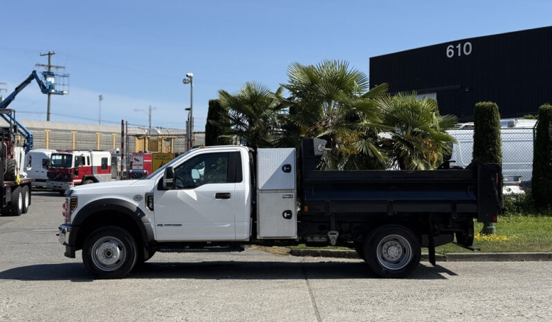
								2019 Ford F-550 full									