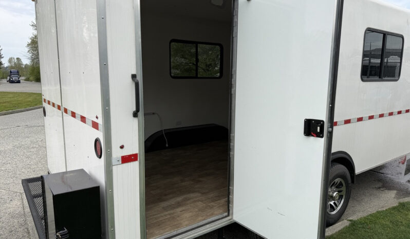
								2025 Shuttle Office full									