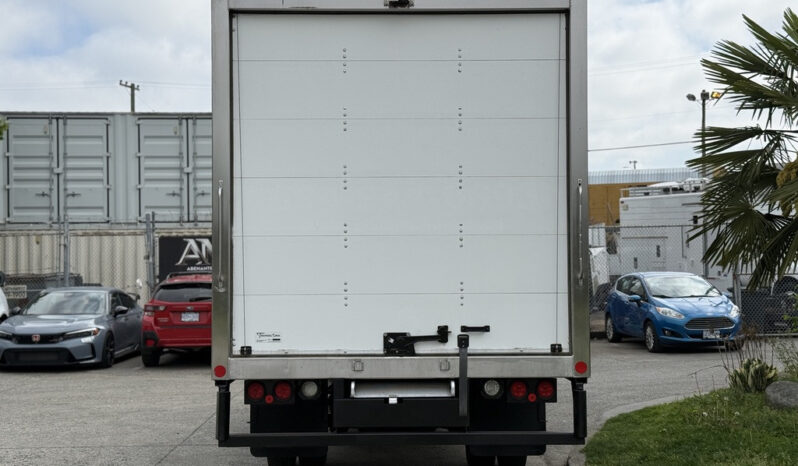 
								2018 Hino 195 full									