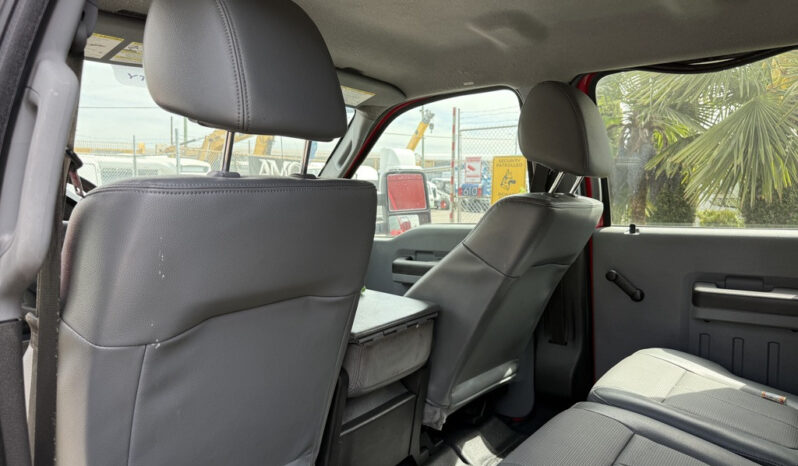 
								2013 Ford F-550 full									