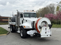 
										2016 Peterbilt 348 full									