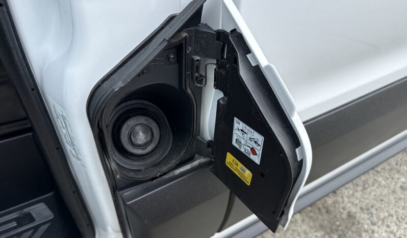 
								2023 Ford Transit full									