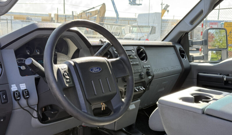 
								2015 Ford F-550 full									