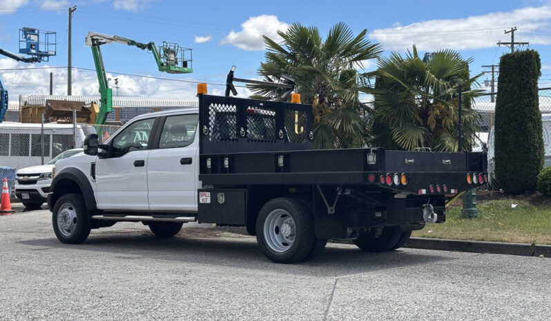 
								2017 Ford F-550 full									