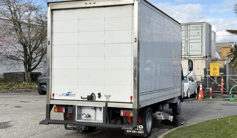 
								2014 Hino 195 full									