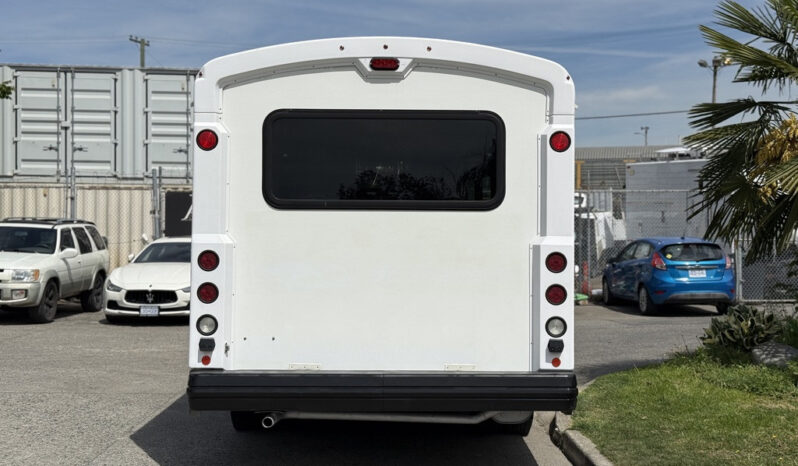 
								2017 Chevrolet Express full									