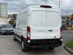 
										2022 Ford Transit full									