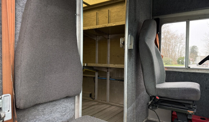 
								2012 Ford E-450 Super Duty full									